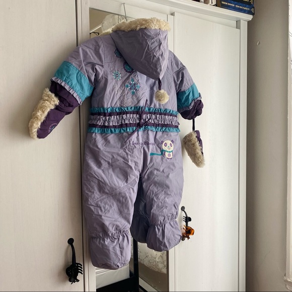 NWOT Super cute snow suit ⛄️ - Picture 5 of 6